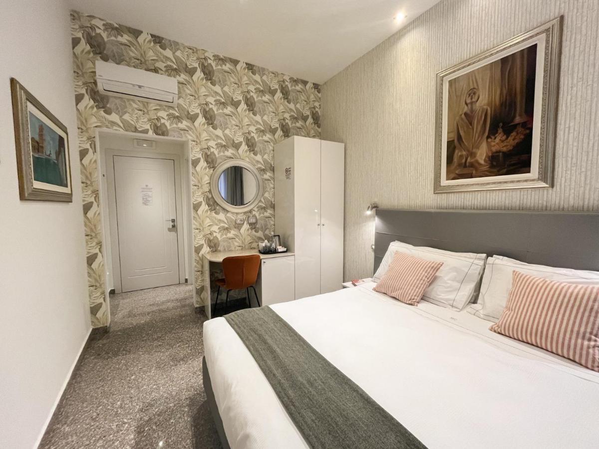 Monza City Rooms & Studios מראה חיצוני תמונה
