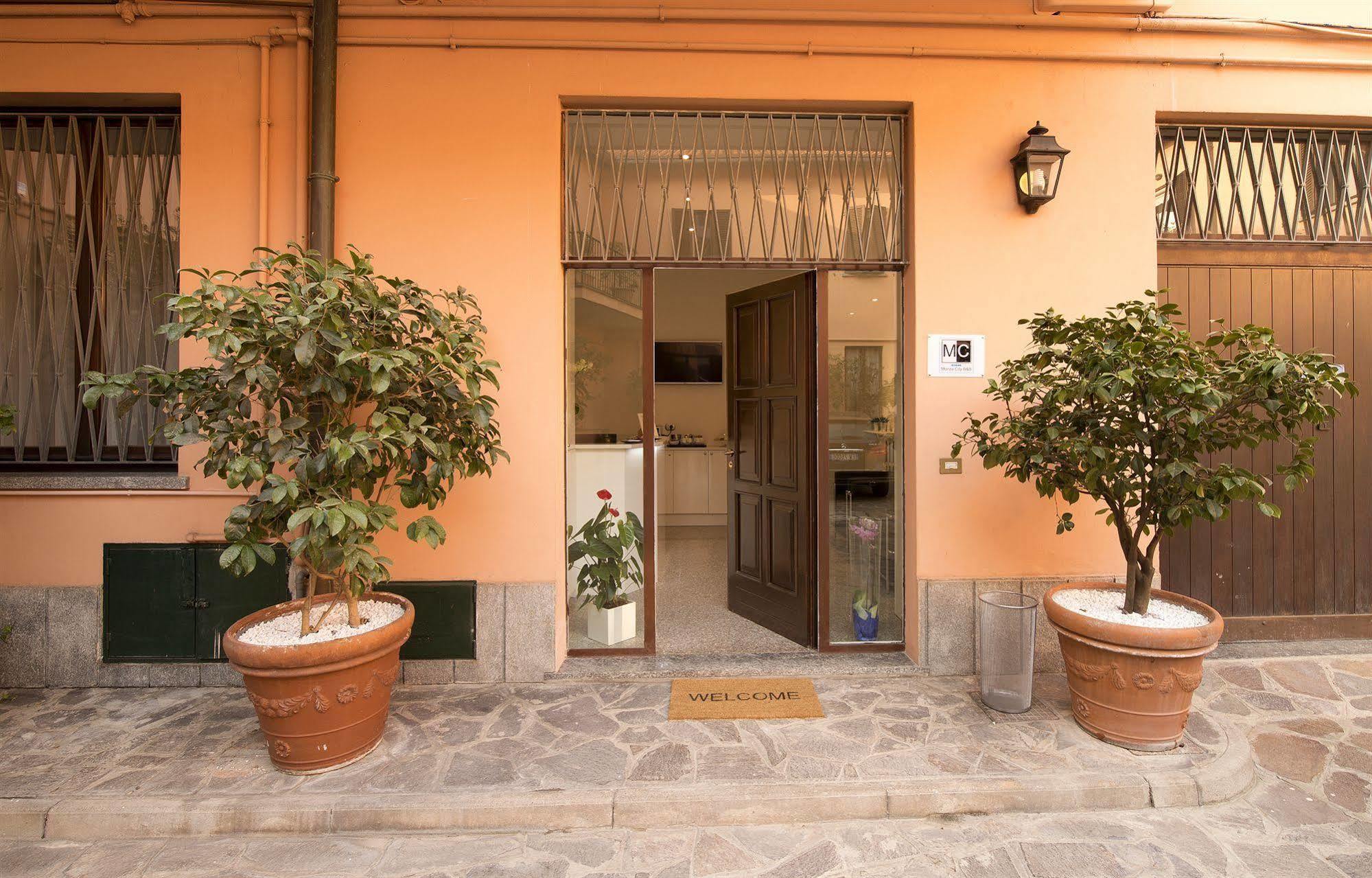 Monza City Rooms & Studios מראה חיצוני תמונה